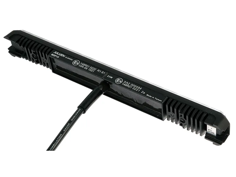 AXIXTECH LED Kombinations Varningsljus 12-24V med Broms-, Blink- och Varningsfunktion - Bild 7