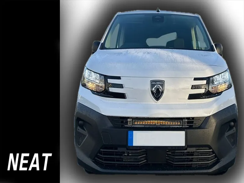 NEAT Smart Mount Partner/Berlingo/Combo 2024+ för Optibeam Pure 506 - Ledextraljus.eu