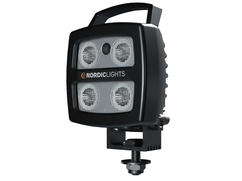 Nordic Lights SPICA LED N2401 HS Arbetsbelysning - Wide Flood 750lm 9-32V med Handtag & Strömbrytare - Ledextraljus.eu