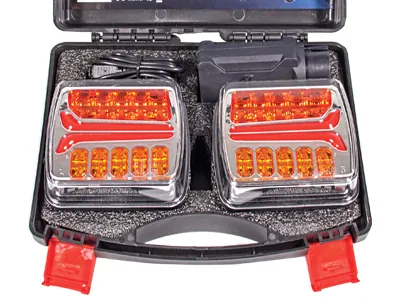 AUTOLINE Trådlöst LED-Bakljuskit 12-24V med Magnetfäste och Dynamisk Blinkers - Bild 2