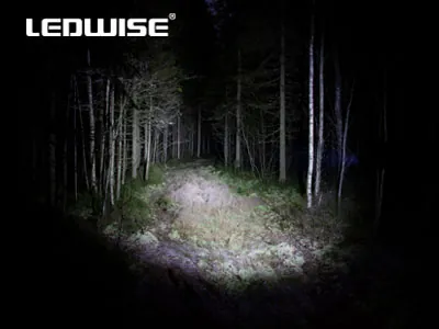LEDWISE Saint Ficklampa 1000 Lumen med CREE XP-L LED och Magnetfäste - Bild 8