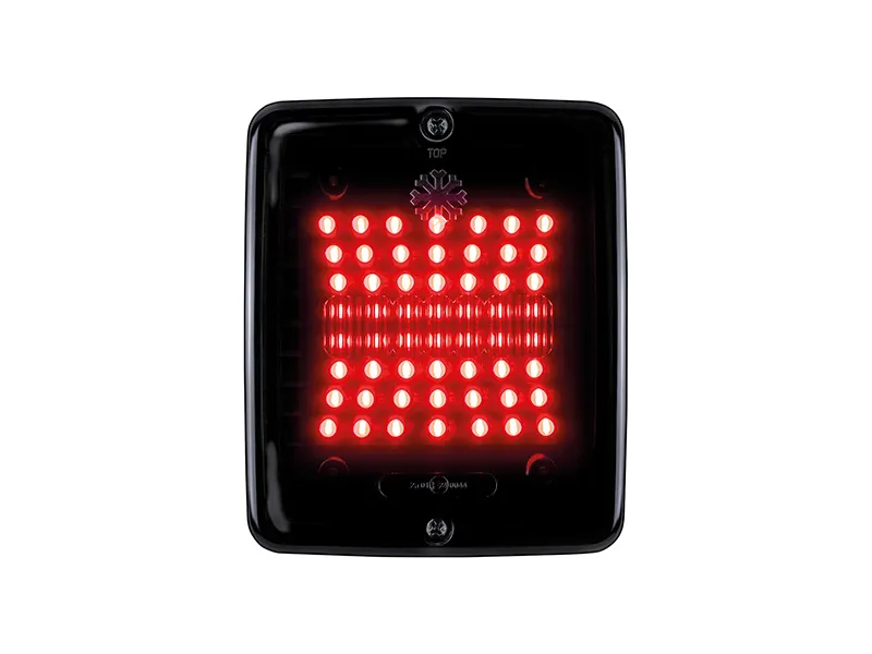 STRANDS Dark Knight IZE LED Square - Röd Broms- och Baklampa 24V 110x130mm - Bild 2